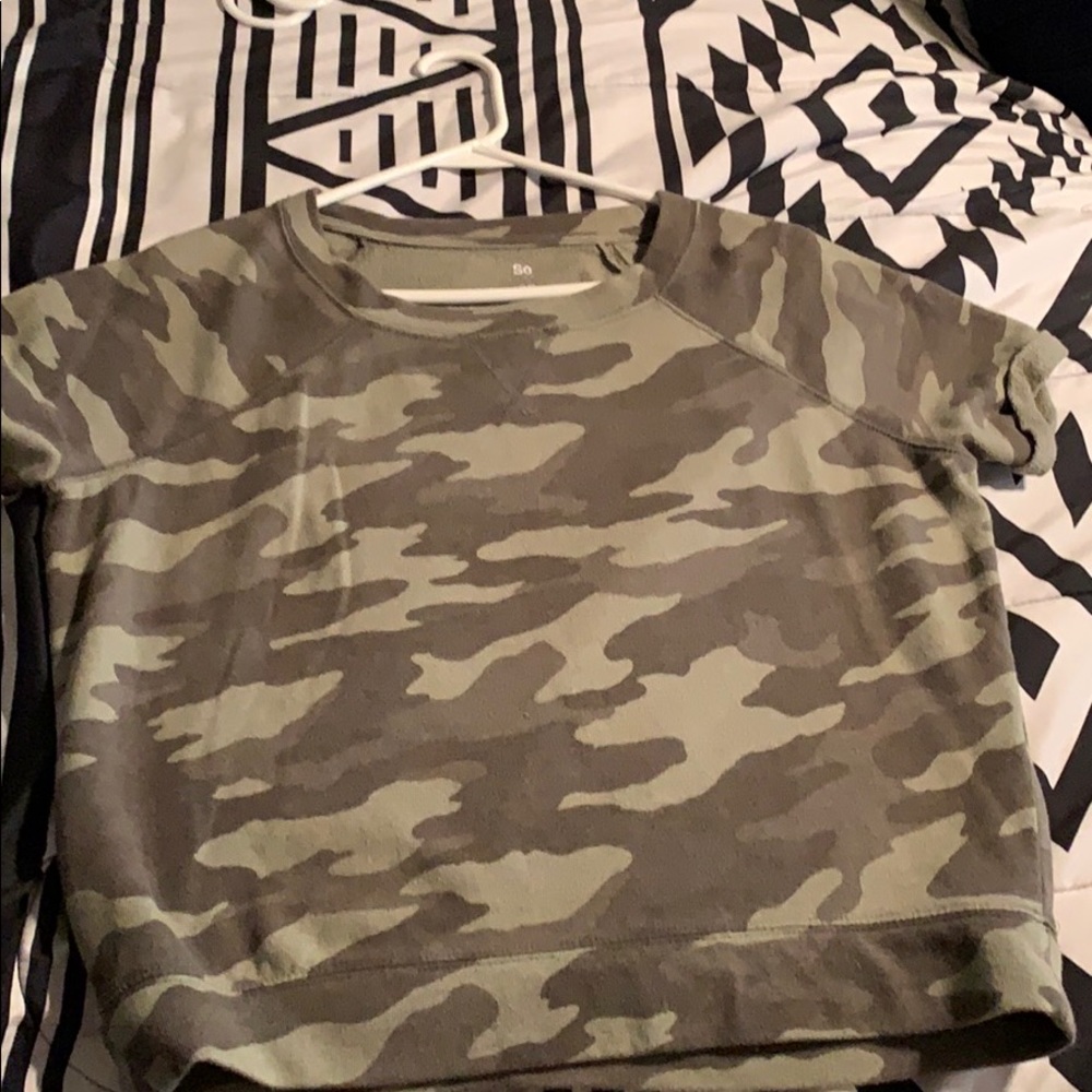 Camouflage lounge shirt.